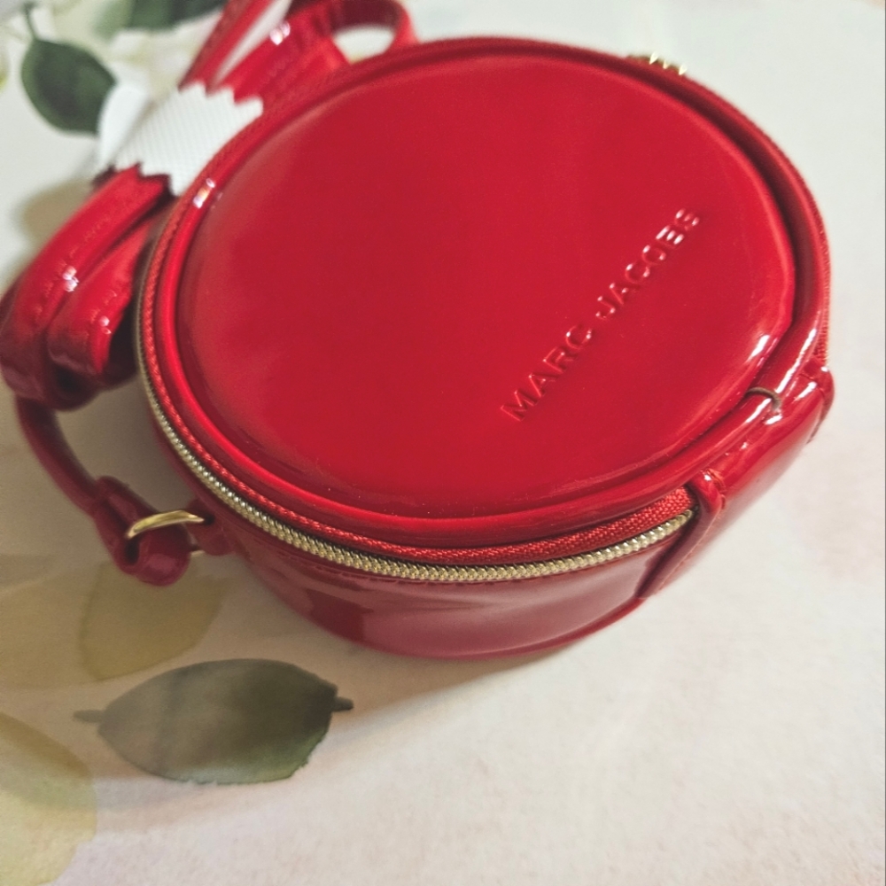 Nwot MARC JACOBS red mini canteen crossbody bag 4"